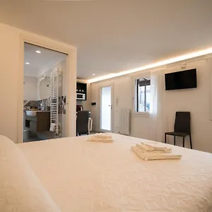 Apartament Venetian Roof View, Wenecja